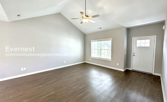 Building Photo - 1028 Echo Rdg Rd