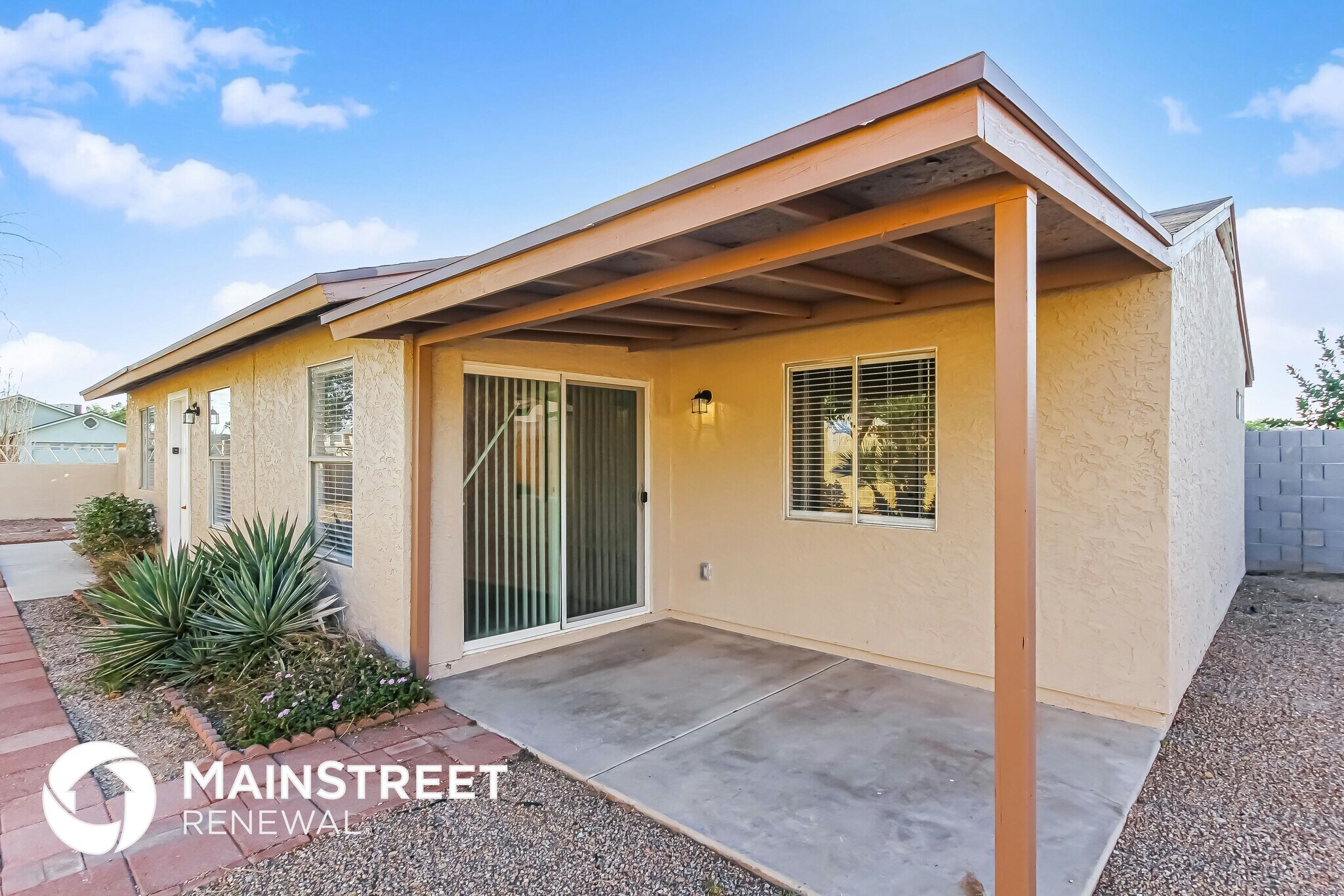 Building Photo - 1506 E Wescott Dr