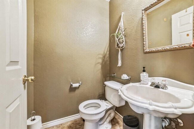 Building Photo - 4416 Destinys Gate Dr