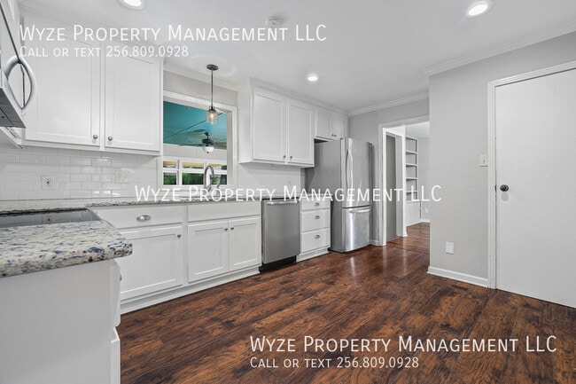 Building Photo - 1703 Sandlin Ave SE