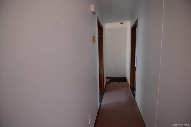 Building Photo - 24-28-28 95th St