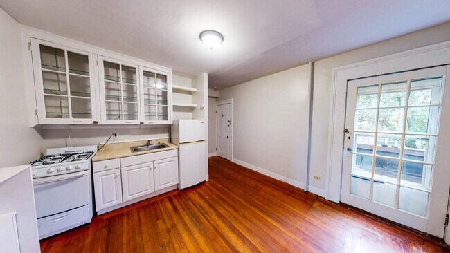 Primary Photo - Wooster Square 1-Bedroom Apartment!