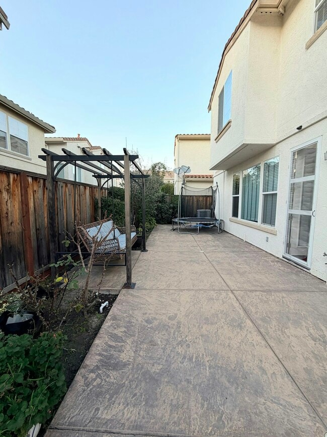 Building Photo - 4150 Munoz Ct