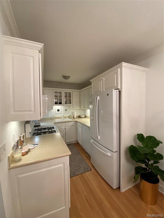 Building Photo - 662 Purdy St