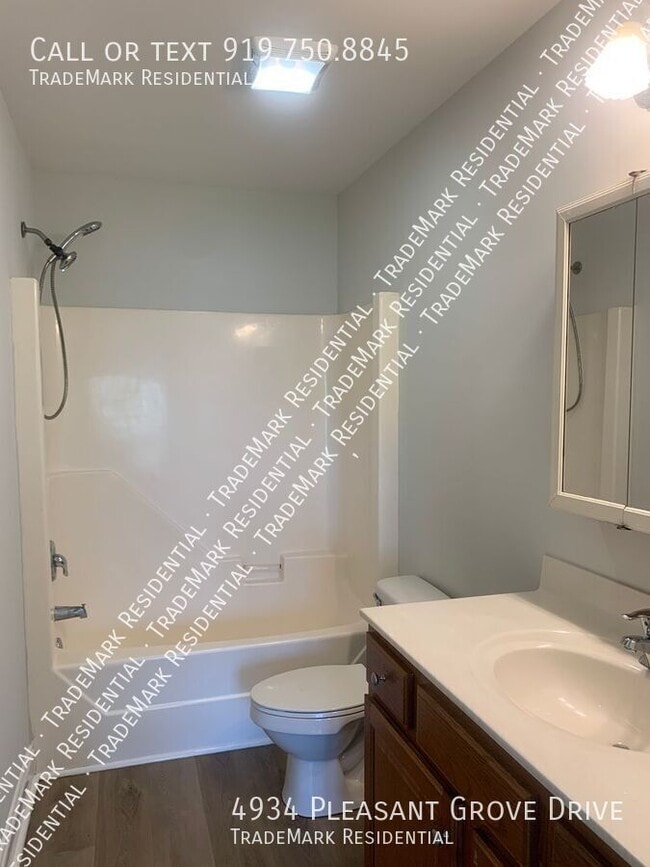 Building Photo - 4934 Pleasant Grove Dr