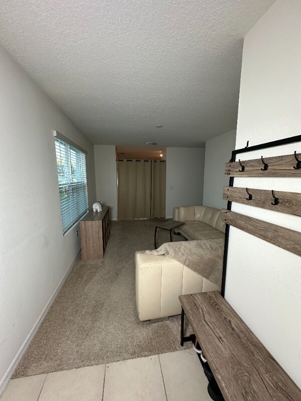 Building Photo - 10942 Trailing Vine Dr