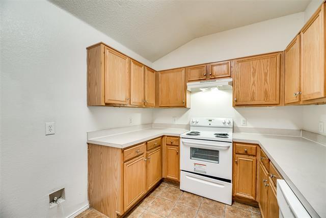 Building Photo - 10340 Blackjack Oaks Dr