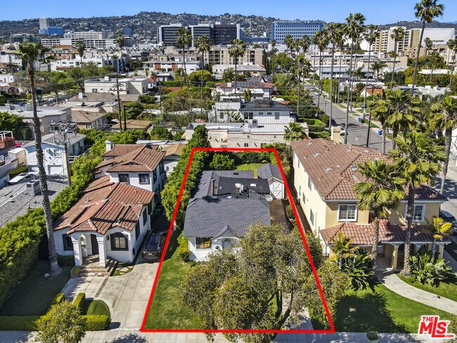 Building Photo - 8643 Clifton Way