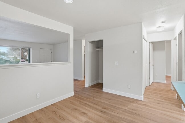 Building Photo - 3446 W Lilac Ct