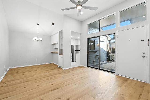 Building Photo - 606 Bellaire Dr