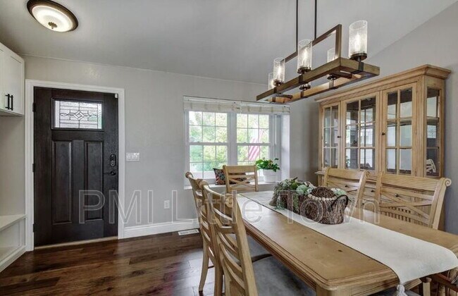 Building Photo - 16681 Martingale Dr