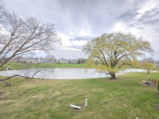 Building Photo - 1376 Longacre Ln