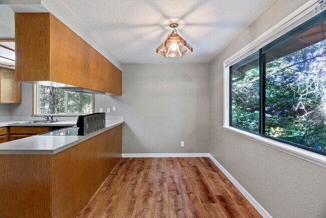 Building Photo - 12901 149th St E