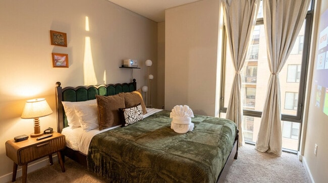 Building Photo - 1901 9th St NW