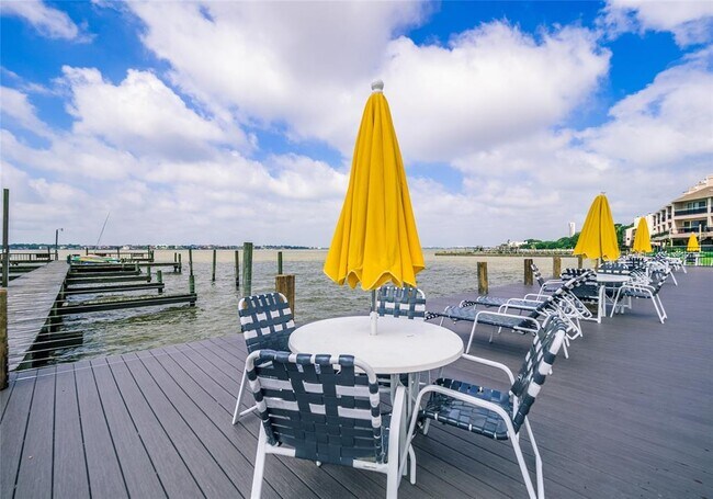 Building Photo - 3535 E NASA Pkwy