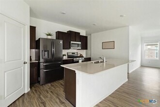 Building Photo - 225 Escondido Cir
