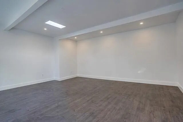 Building Photo - 356 W 15th St