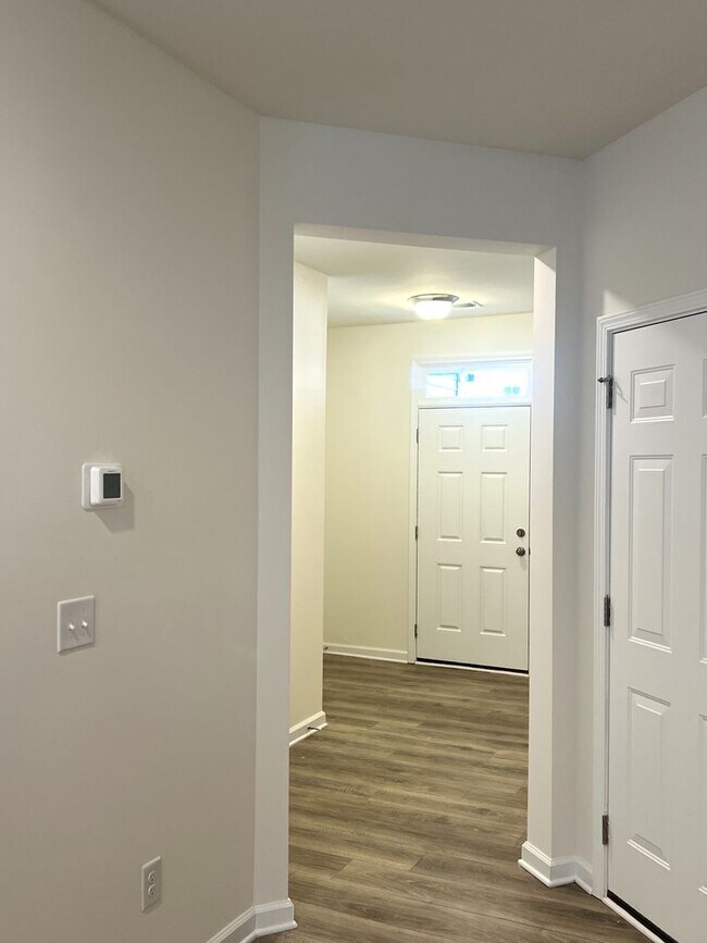 Building Photo - Brand New 3 Bedroom Townhome Available NOW...