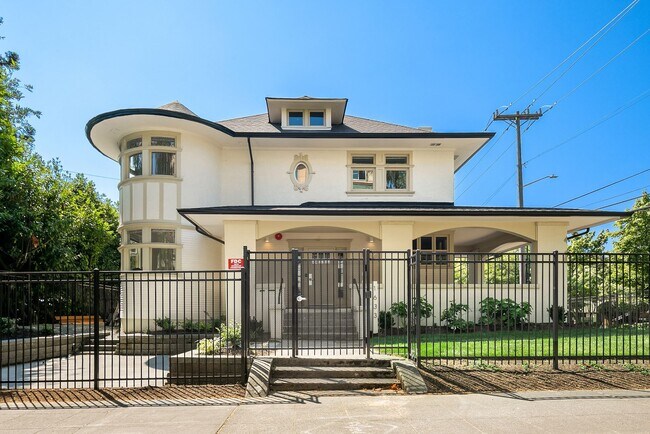 Primary Photo - Rooms for Rent on Capitol Hill!
