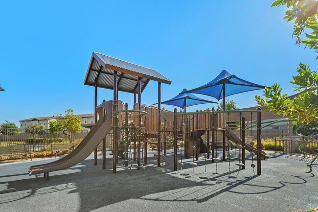 Building Photo - New Community - Temecula - New House Corne...