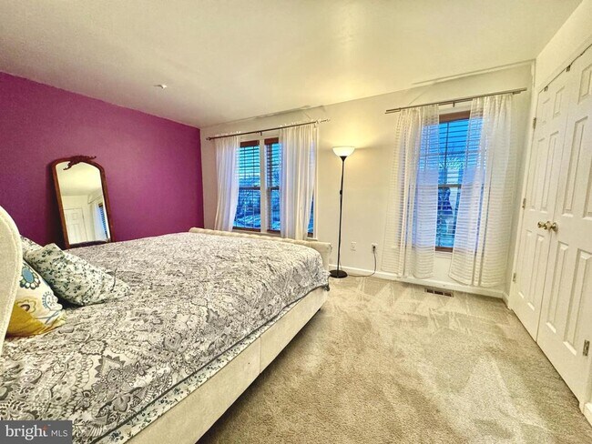 Building Photo - 597 Primus Ct