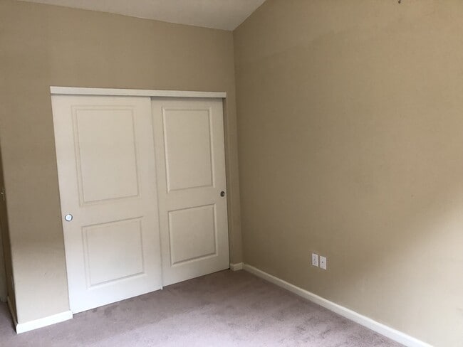 Building Photo - Modern Townhome Near Elmonica MAX – Minutes to Nike, Costco & Dining