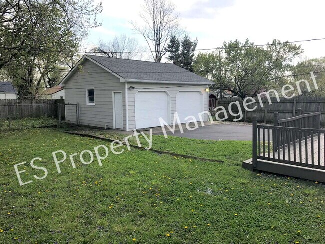Building Photo - Cozy 3 Bedroom 1 Bathroom Ranch in Wayne township.