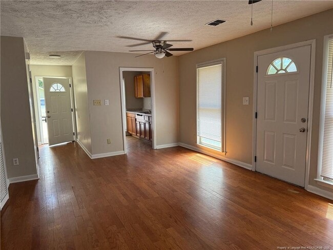 Building Photo - 7069 Candlewood Dr