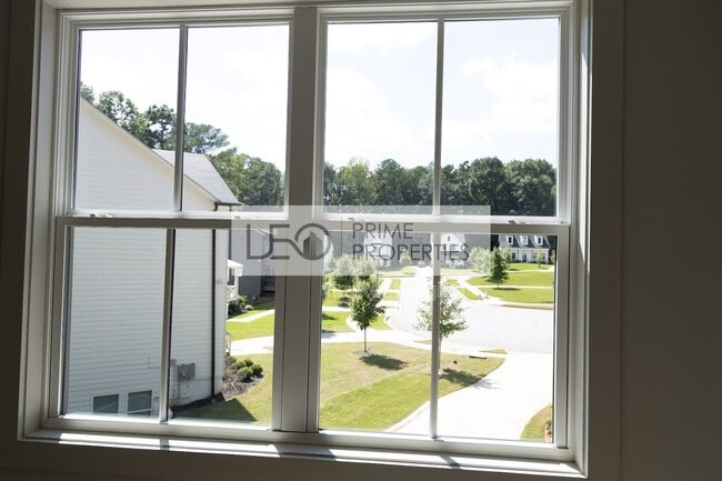 Building Photo - 2715 Sarazen Ct