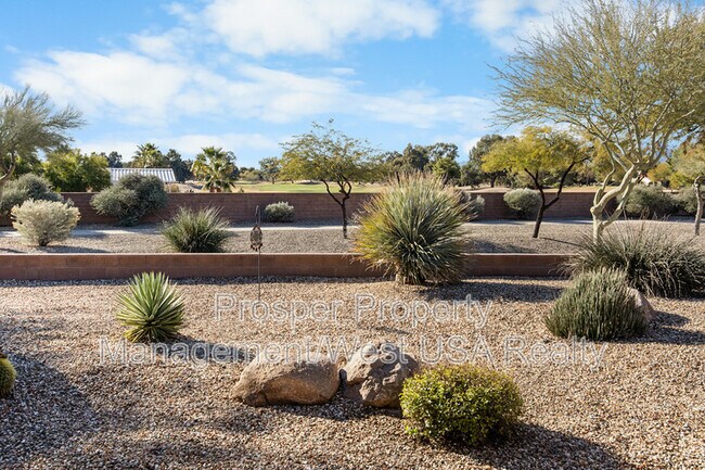 Building Photo - 17547 W Calistoga Dr