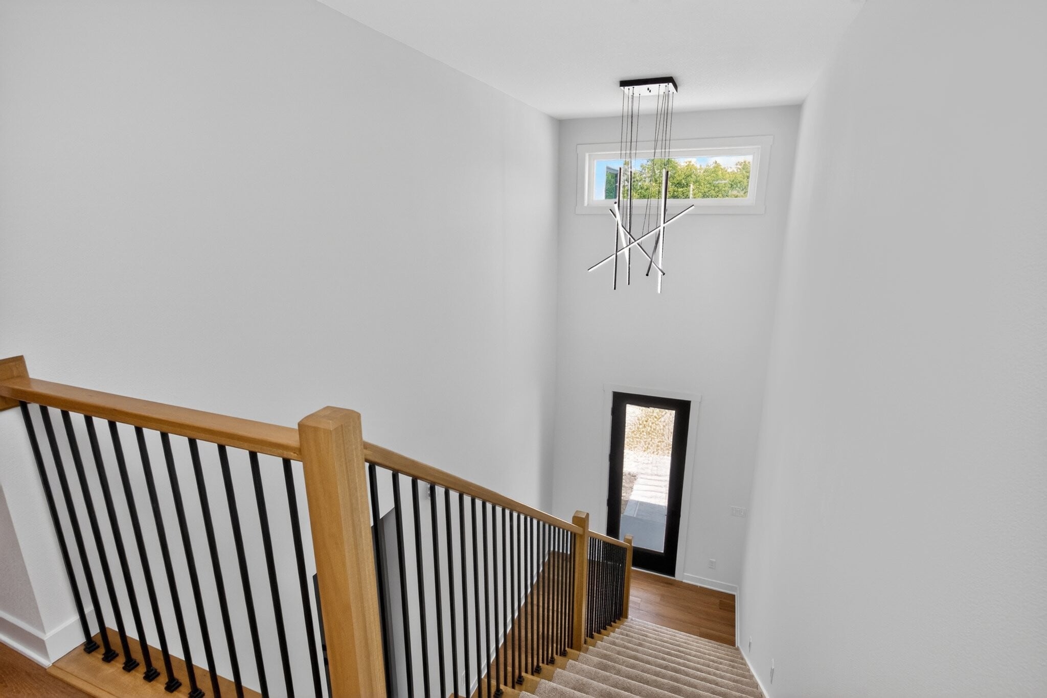 Building Photo - 1130 NW Sproul Dr