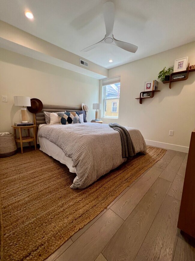 Building Photo - Gorgeous 3-Bedroom (or 2BR + Office) Townhome in the Heart of Northern Liberties! Available July ...