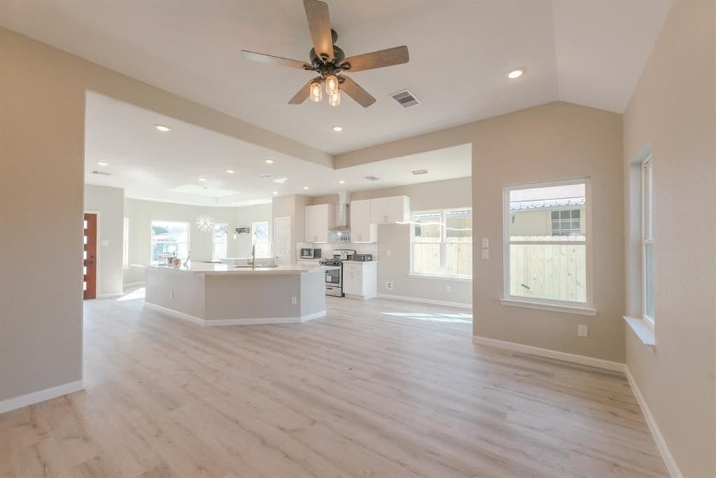 Building Photo - 10274 Porto Rico Rd