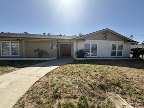 Building Photo - 246 Eucalyptus Ct