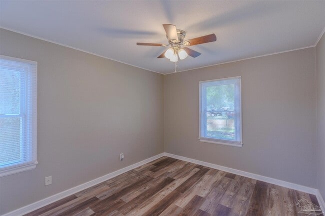 Building Photo - 1223 Wisteria Ave