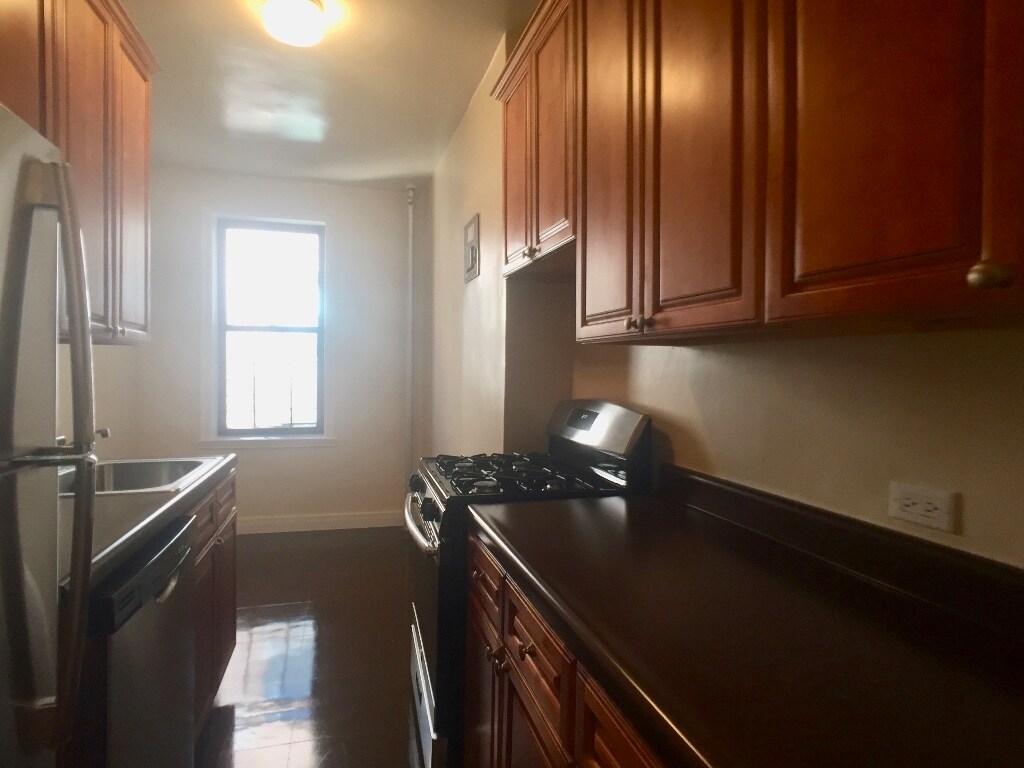 Building Photo - 240 Cabrini Blvd