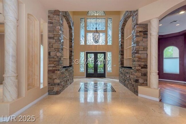 Building Photo - 1008 Trophy Hills Dr