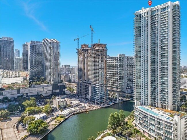 Building Photo - 92 SW 3rd St