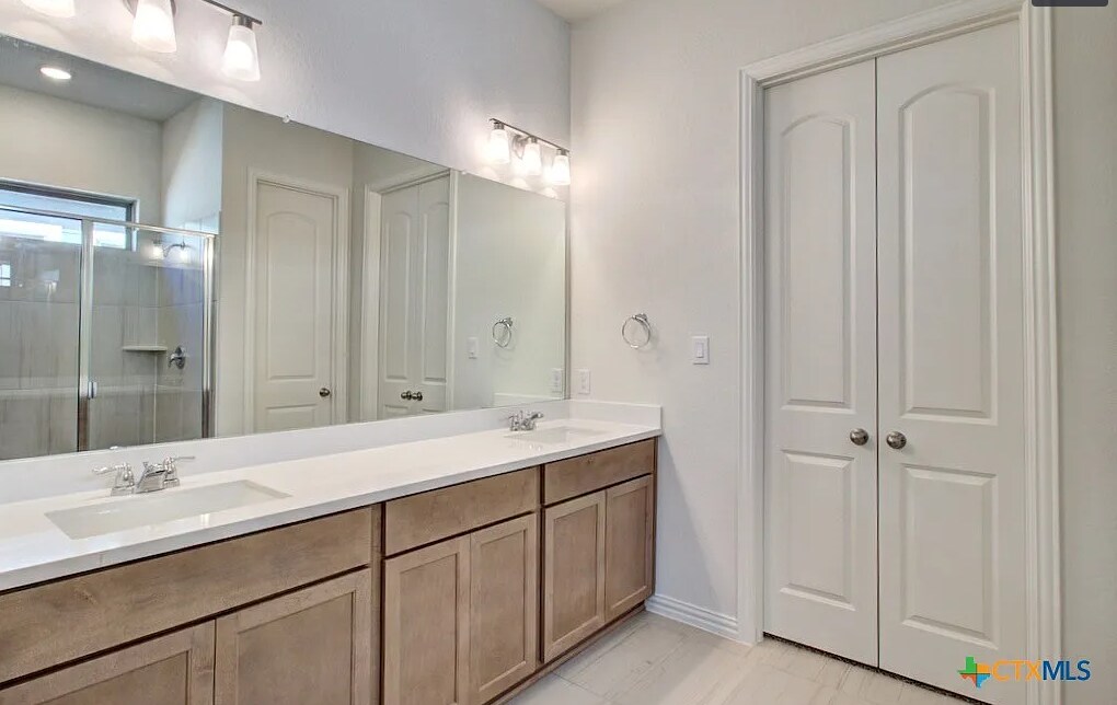 Building Photo - 2012 Ansley Dr