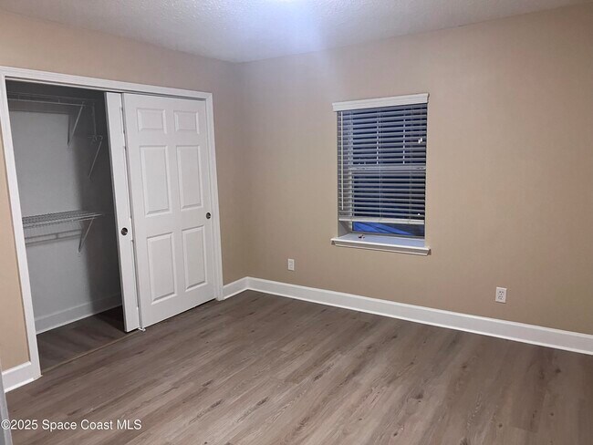 Building Photo - 3434 Blanding Blvd
