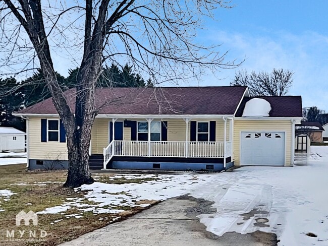 Building Photo - 110 Hyde Ln