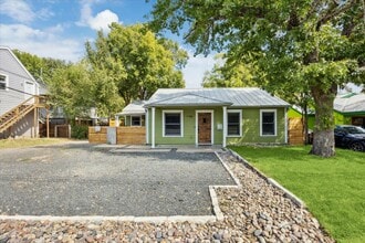 Building Photo - 1106 Fairmount Ave