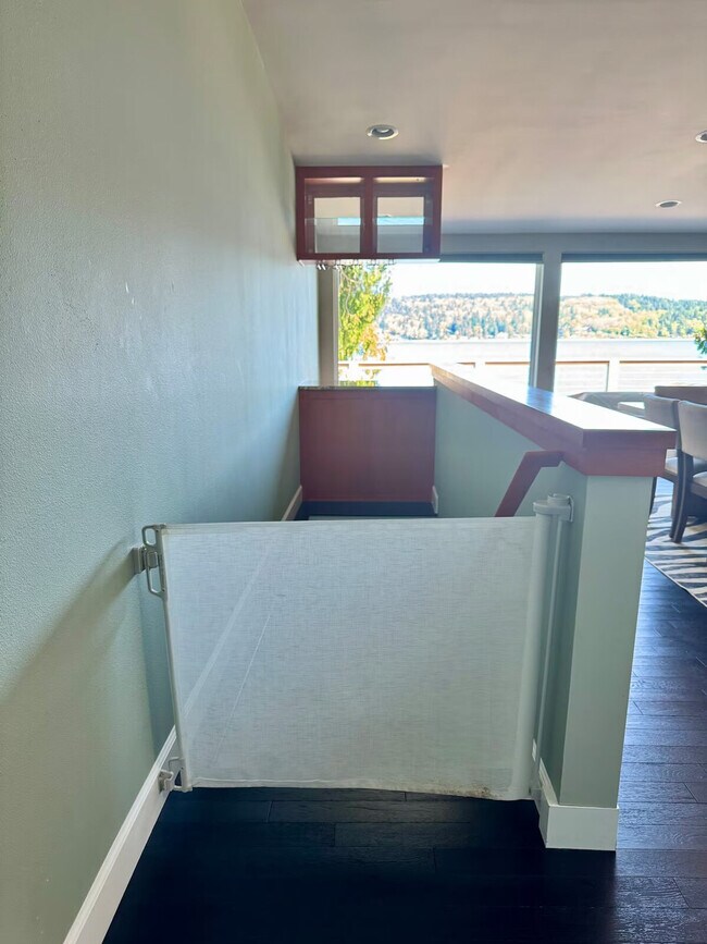 Building Photo - 5627 Illahee Road NE