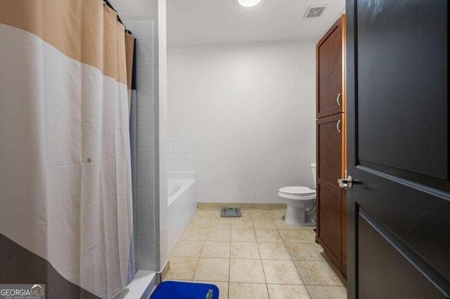 Building Photo - 870 Mayson Turner Rd NW