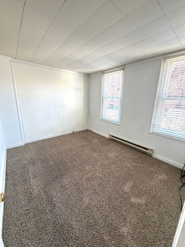 Building Photo - 38 N Charlotte St