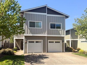 Building Photo - HONEYBEE5711-5713
