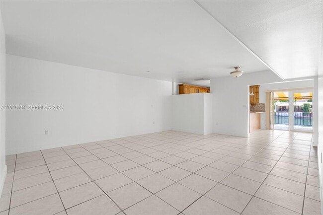 Building Photo - 15504 Sharpecroft Dr