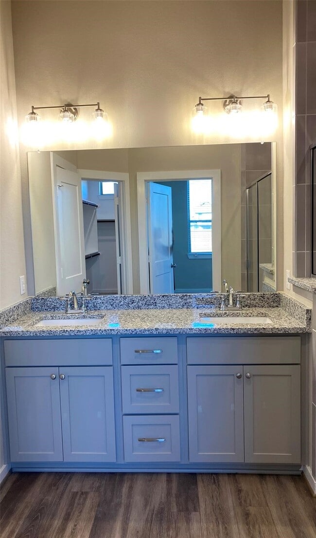 Building Photo - 15030 Flintstone Village Trl