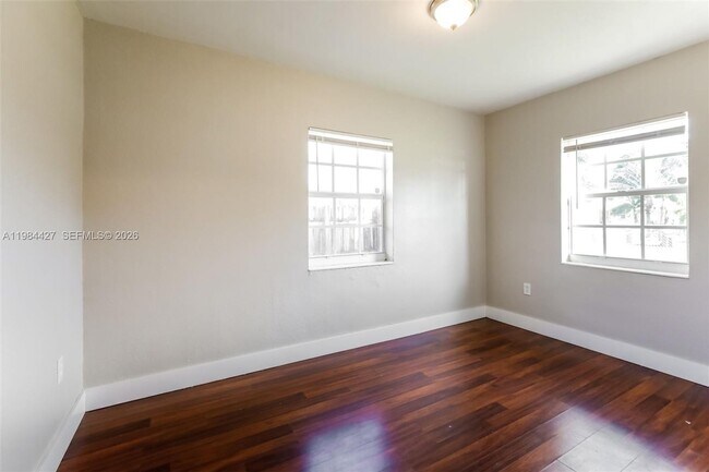 Building Photo - 11989 SW 150th Pl