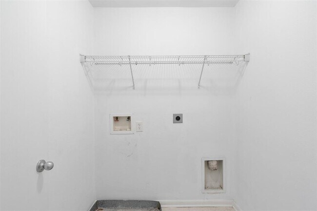 Building Photo - 12050 Mallard Stream Ct